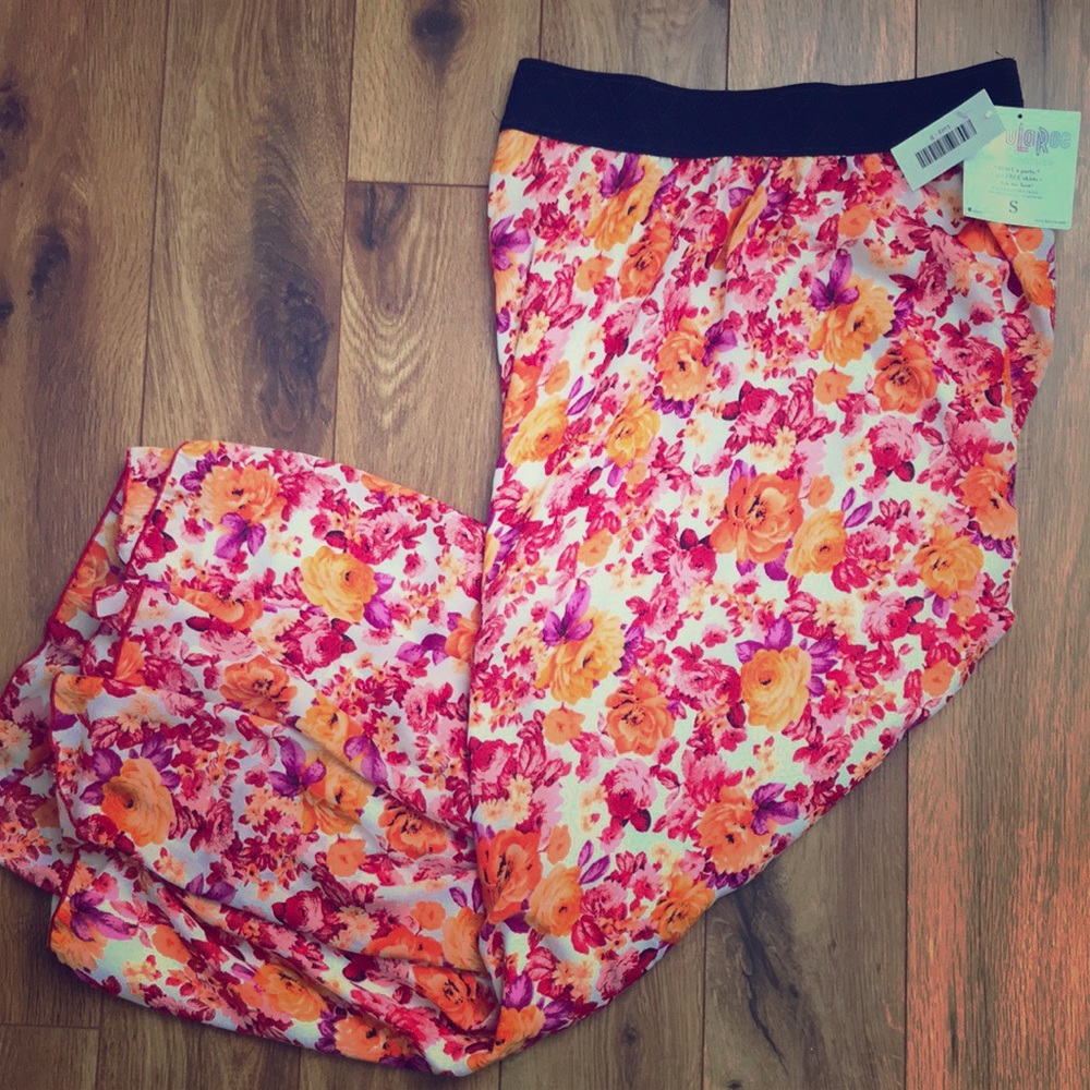 Lularoe Lucy Skirt